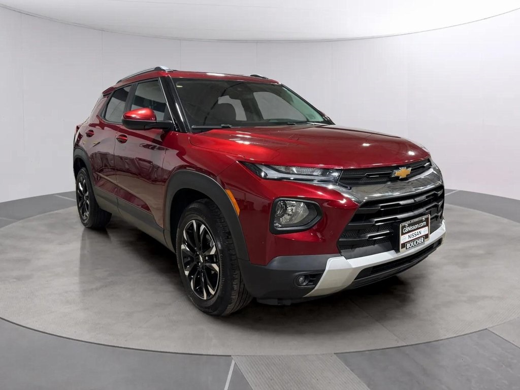 2023 Chevrolet Trailblazer LT photo 2