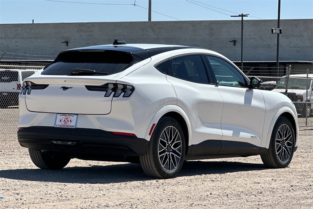 2025 Ford Mustang Mach-E Premium photo 4