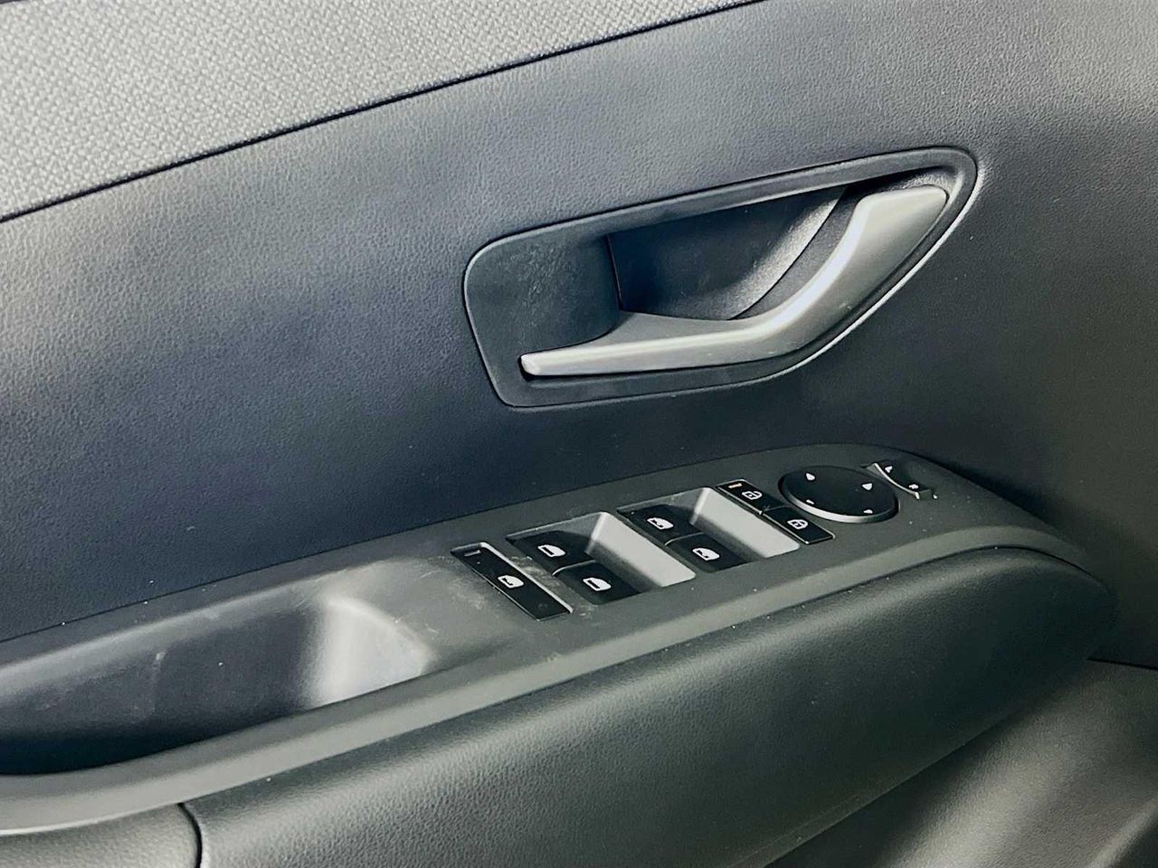 2025 Hyundai Tucson Hybrid SEL Convenience photo 14