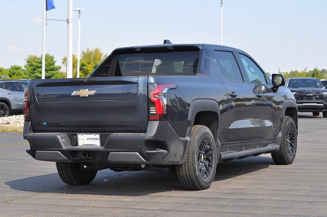 2025 Chevrolet Silverado EV LT photo 3