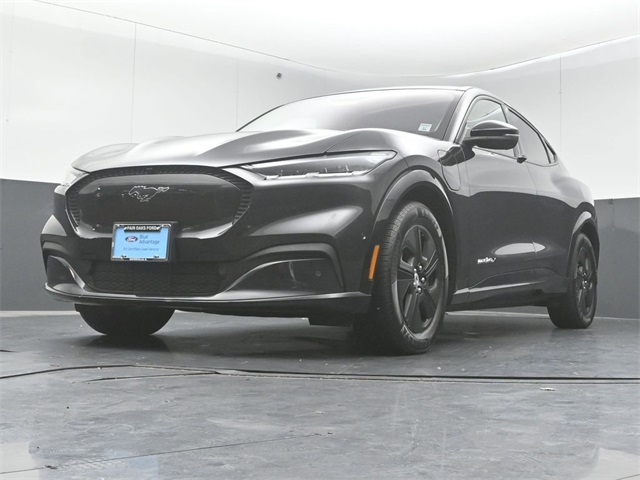 2022 FORD MUSTANG MACH-E - Image 35