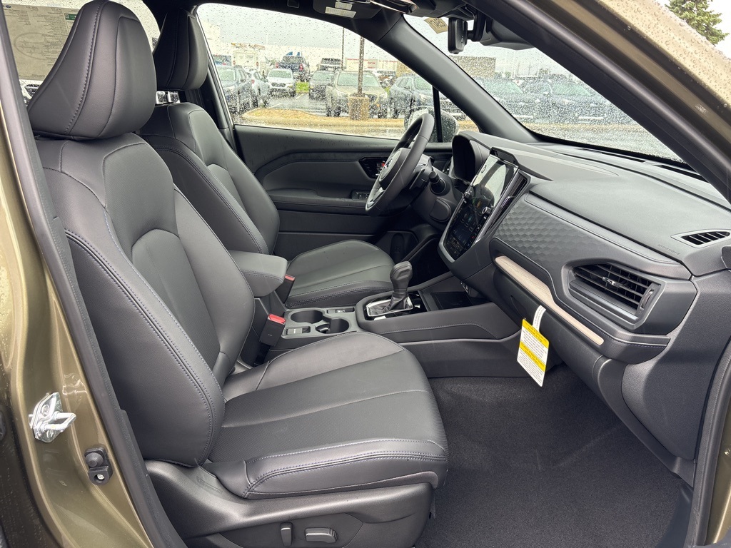 2025 Subaru Forester Limited photo 7
