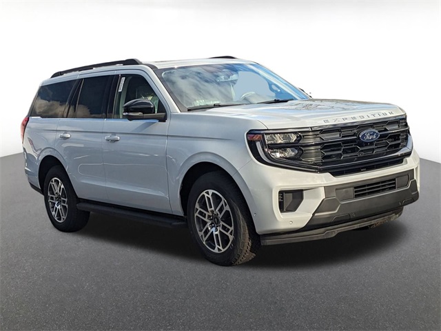 2025 Ford Expedition Active's photo