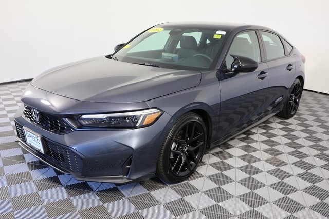 2025 Honda Civic Sport photo 2