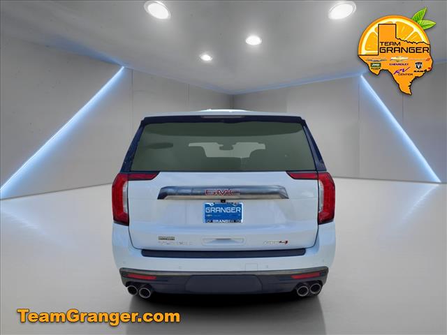 2022 Gmc Yukon AT4 photo 3