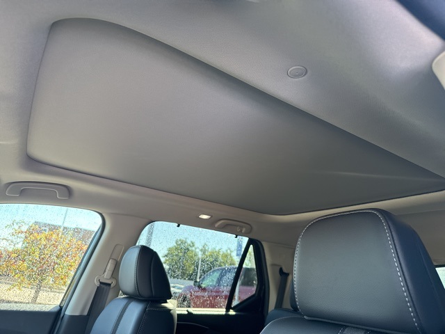 2025 Honda Pilot Touring photo 9