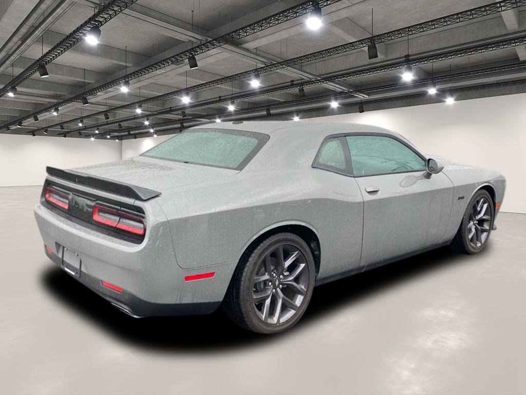 2023 Dodge Challenger R/T photo 7