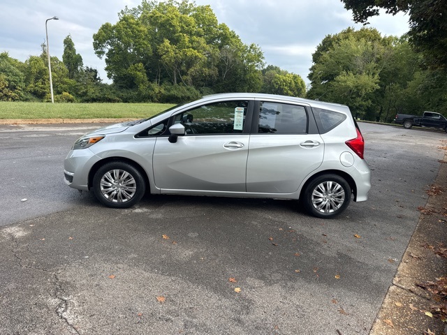2019 Nissan Versa Note SV photo 4