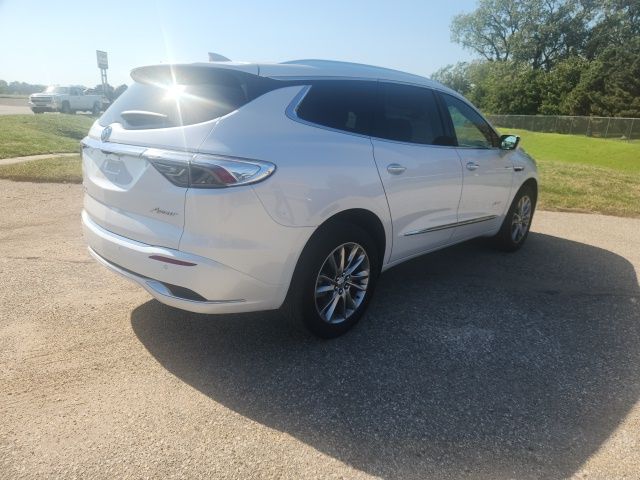 2024 Buick Enclave Avenir photo 3