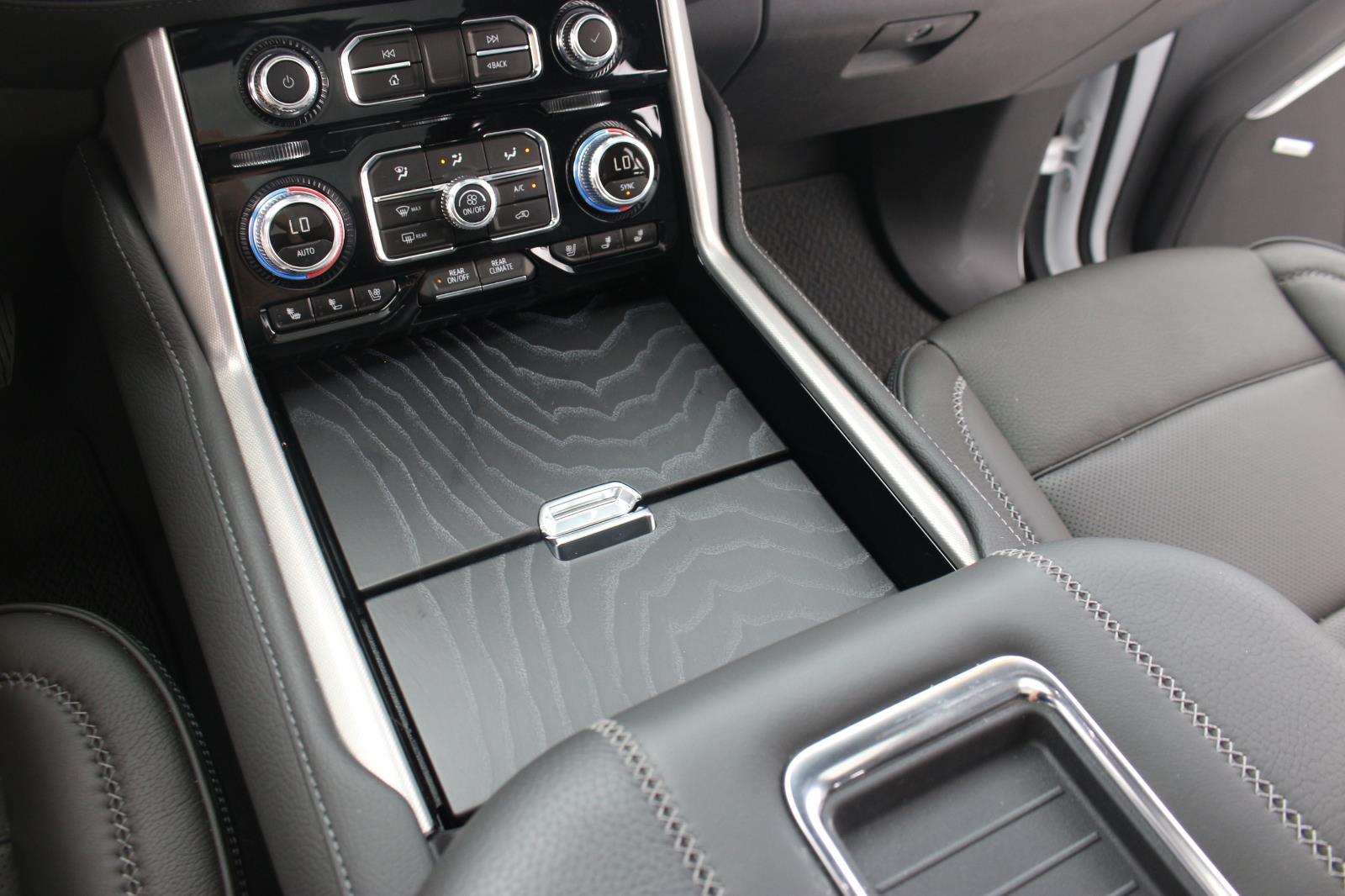 2024 Gmc Yukon XL Denali photo 28