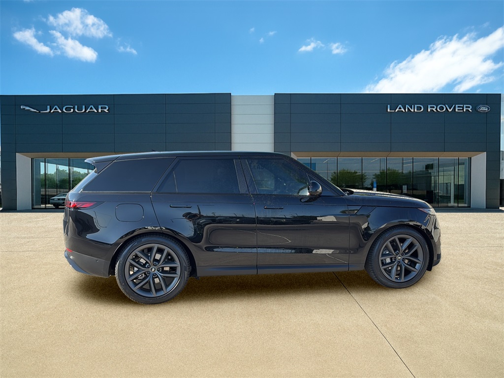 2025 Land Rover Range Rover Sport SE photo 2