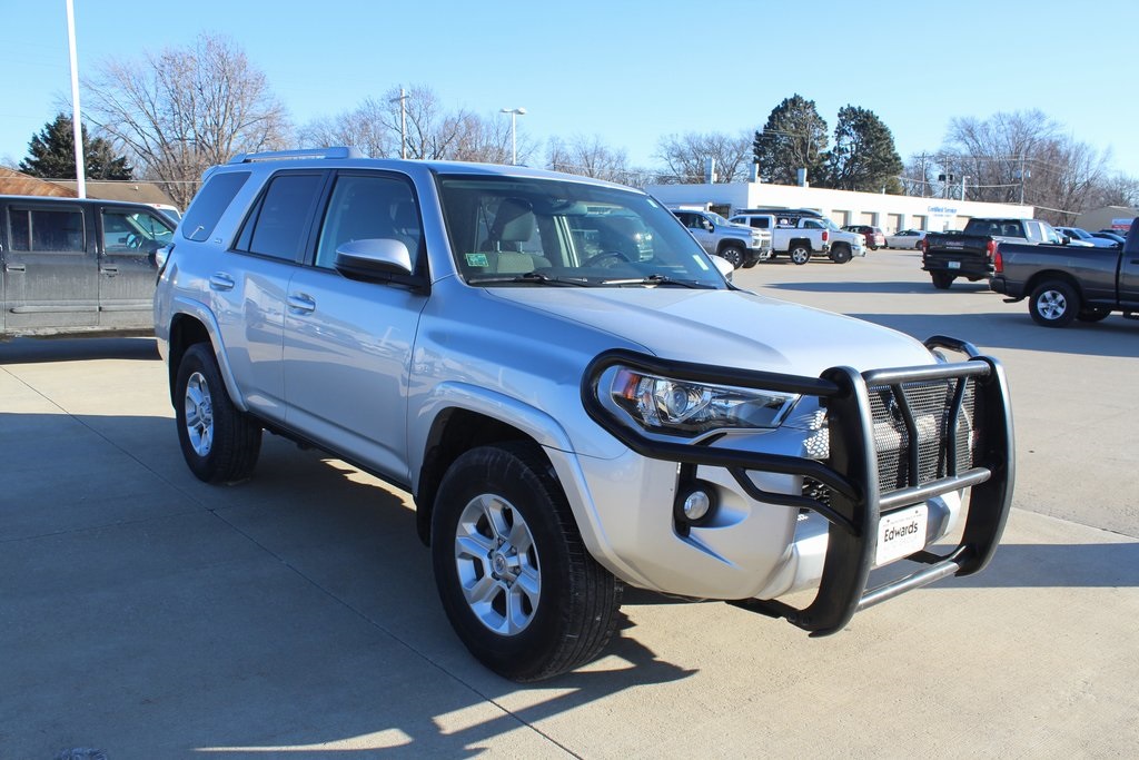 Used 2017 Classic Silver Metallic Toyota SR5 image 1