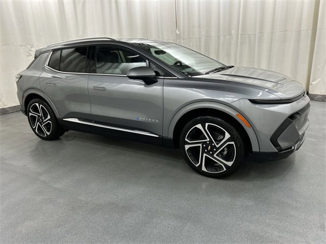 2026 Chevrolet Equinox EV 2LT's photo