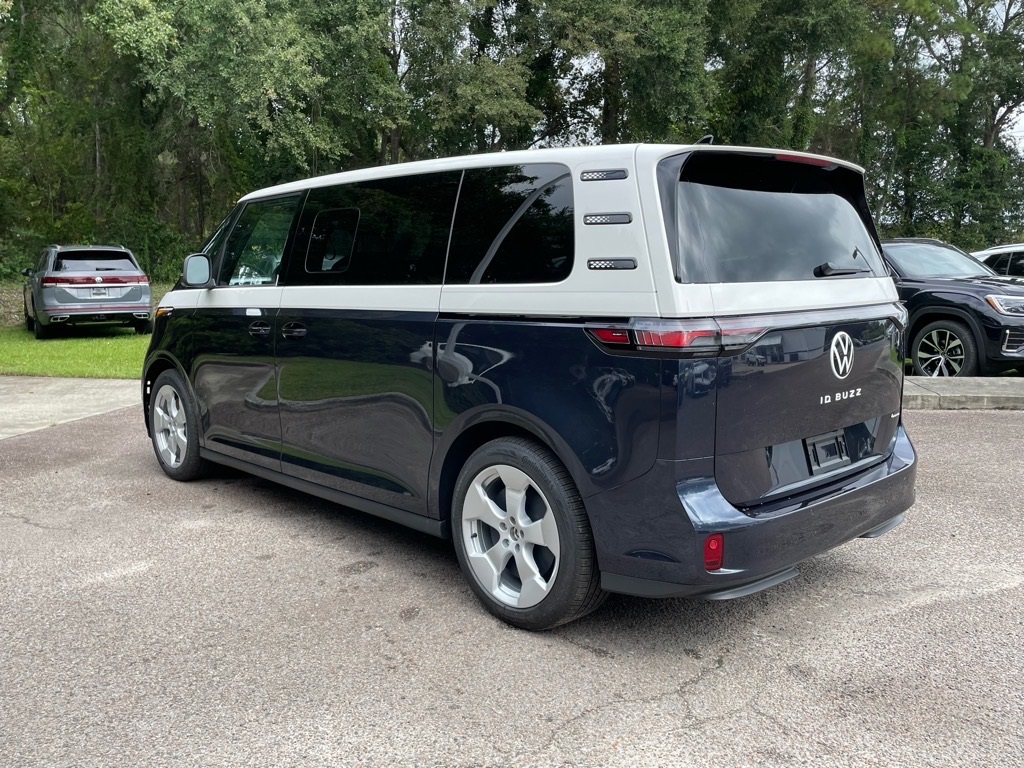 2025 Volkswagen ID. Buzz Pro Plus photo 23