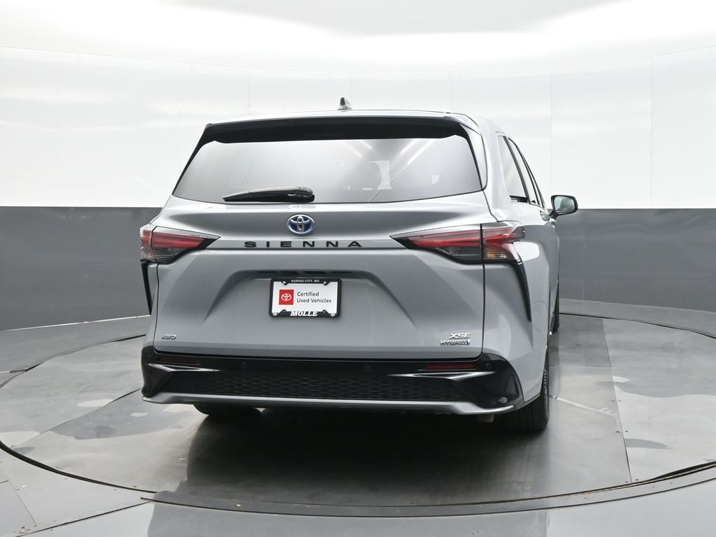 2024 Toyota Sienna XSE photo 5