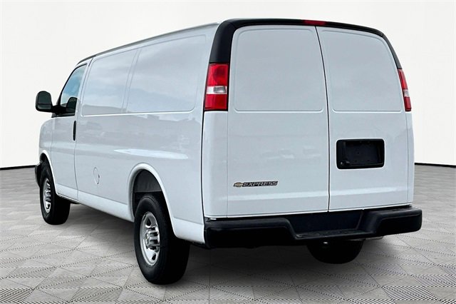 2025 Chevrolet Express Cargo 2500 Work photo 4