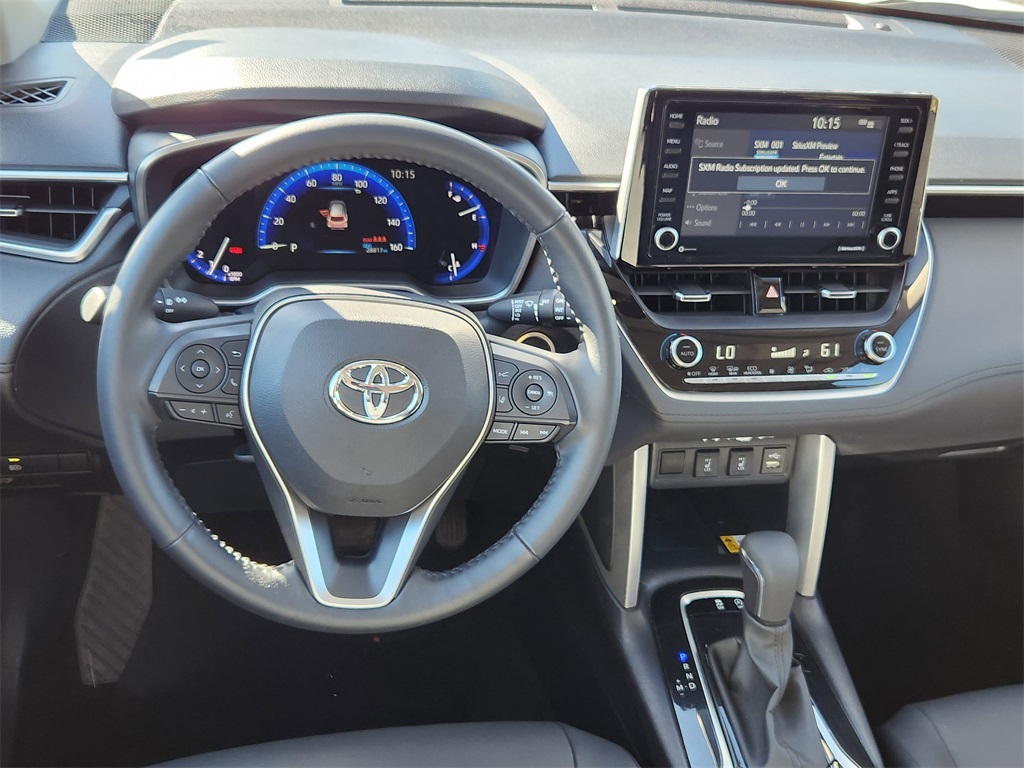 2022 Toyota Corolla Cross XLE photo 7