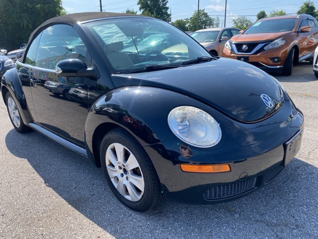 2009 Volkswagen New Beetle Base
