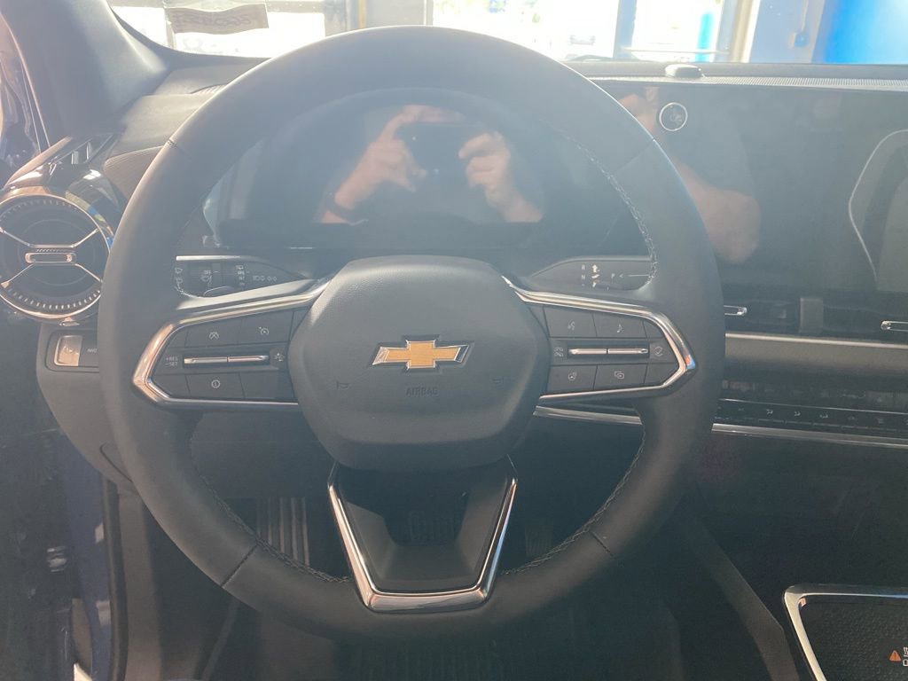 2026 Chevrolet Equinox LT photo 6