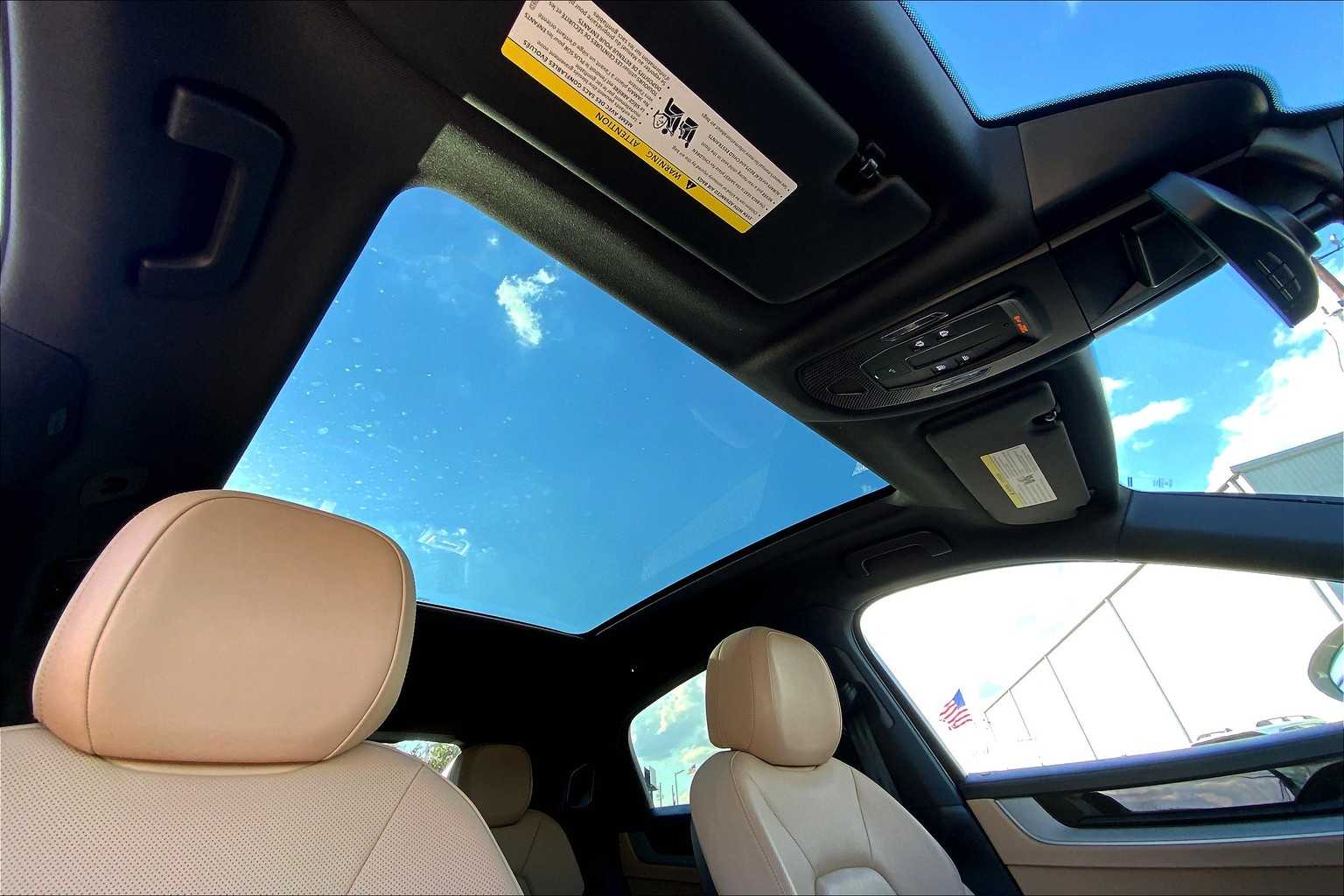 2024 Porsche Cayenne Coupe photo 25