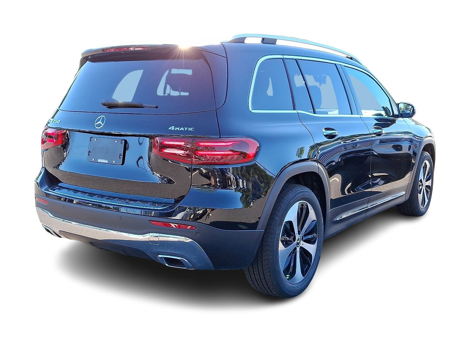 2026 Mercedes Benz GLB 250 4MATIC photo 3
