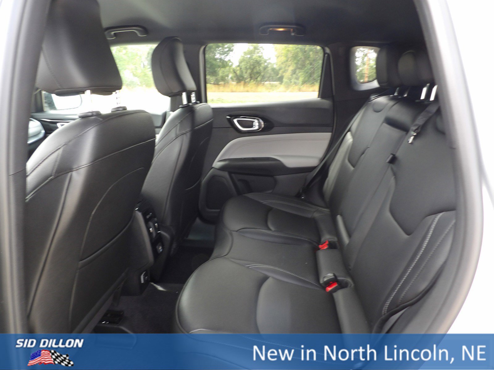 2025 Jeep Compass Limited photo 14