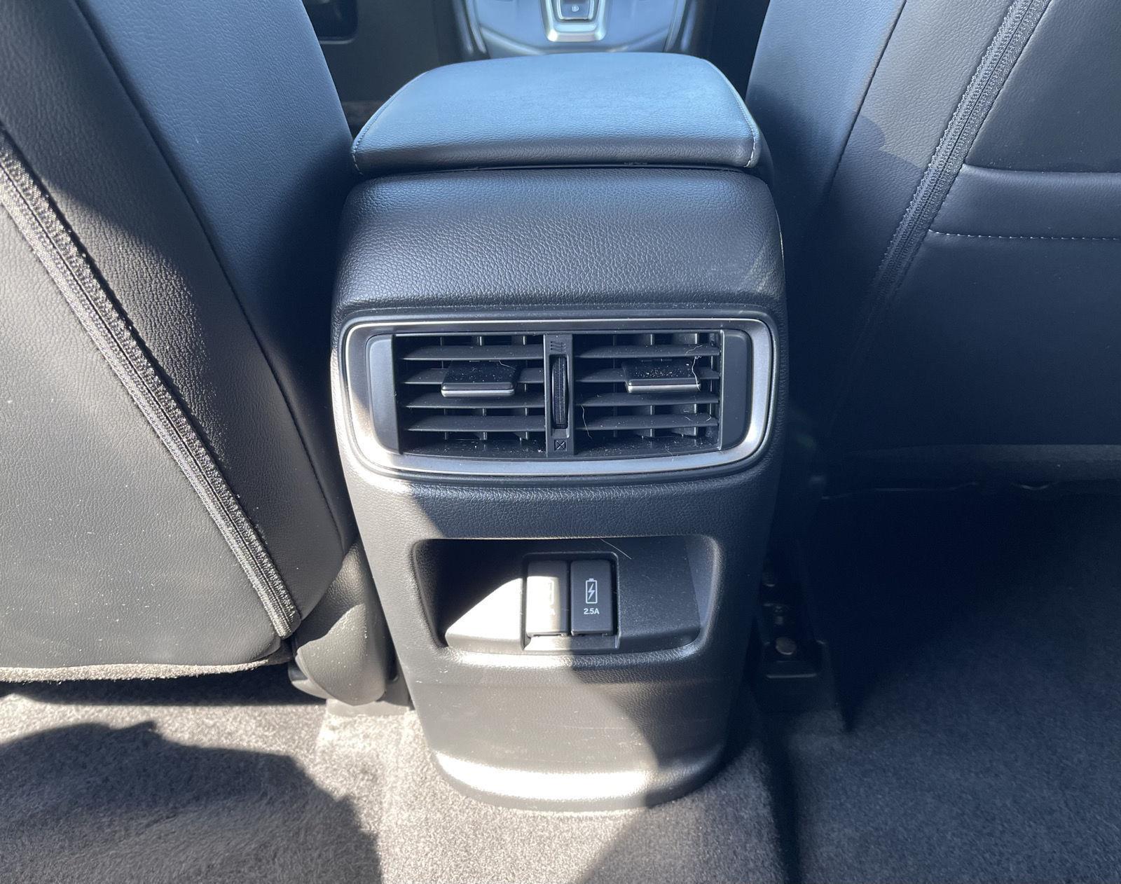 2020 Honda CR-V Hybrid Touring photo 14