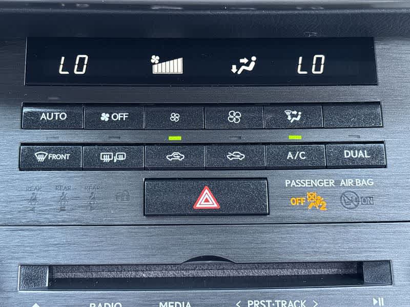 2019 Lexus IS 350 AWD photo 28