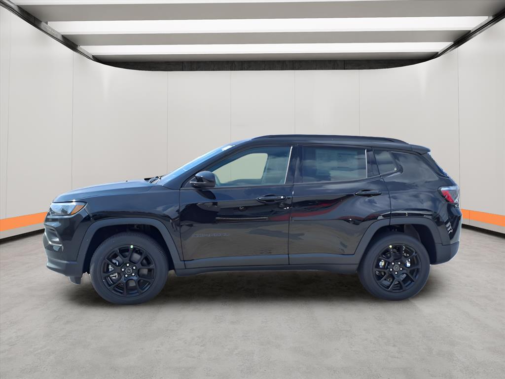 2026 Jeep Compass Latitude Altitude photo 3