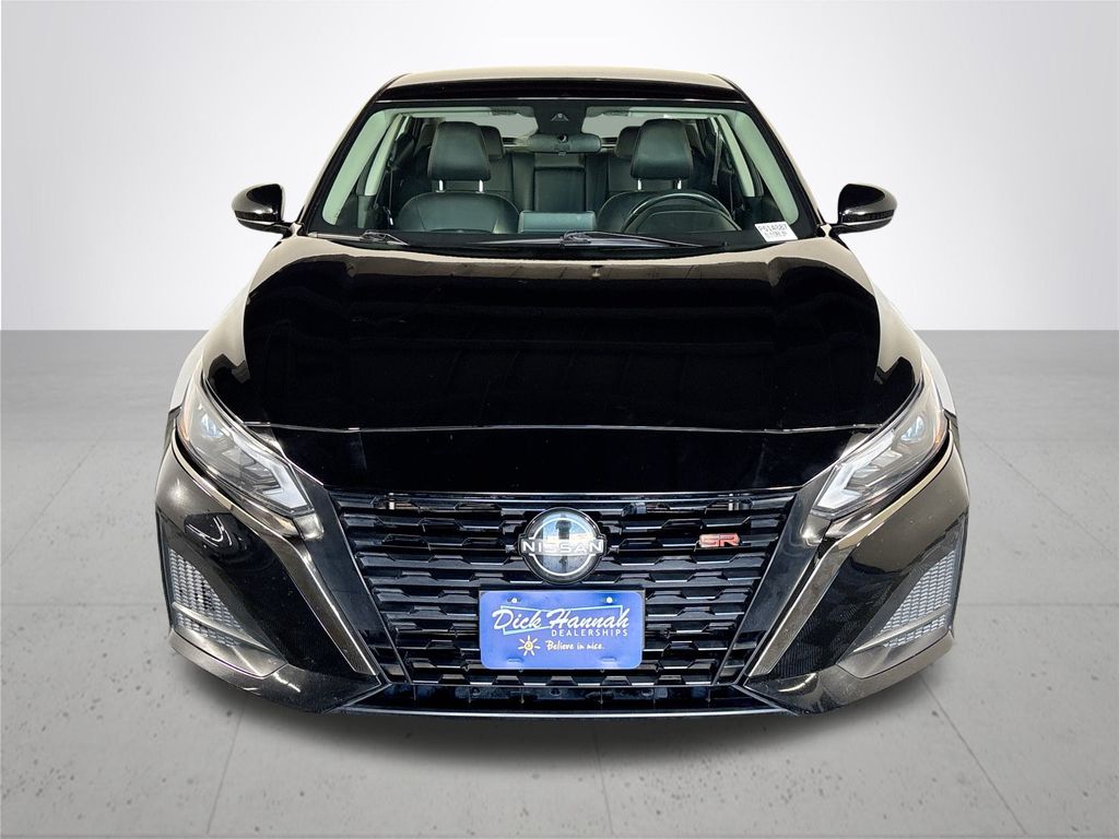 2023 Nissan Altima 2.5 SR photo 3