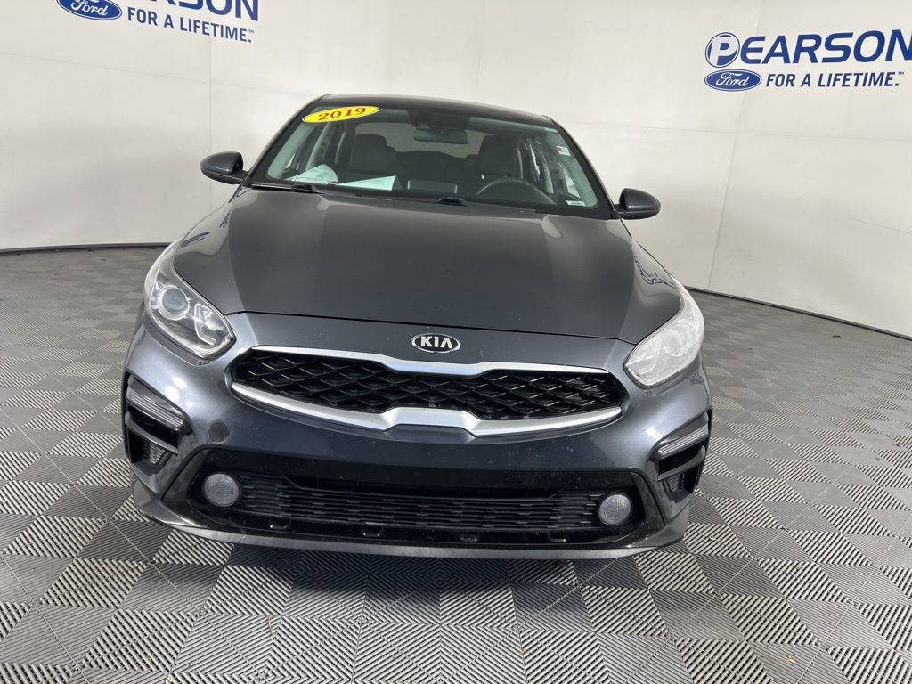 Used 2019 Kia FORTE LXS with VIN 3KPF24AD9KE040598 for sale in Zionsville, IN