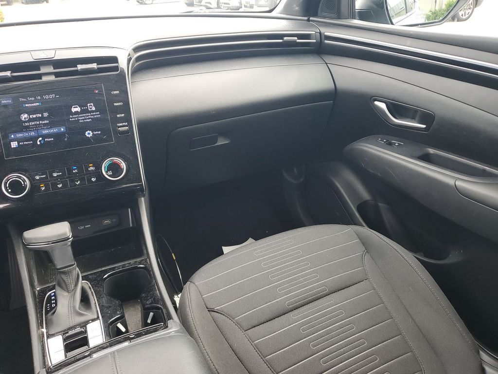 2023 Hyundai Santa Cruz SEL photo 3