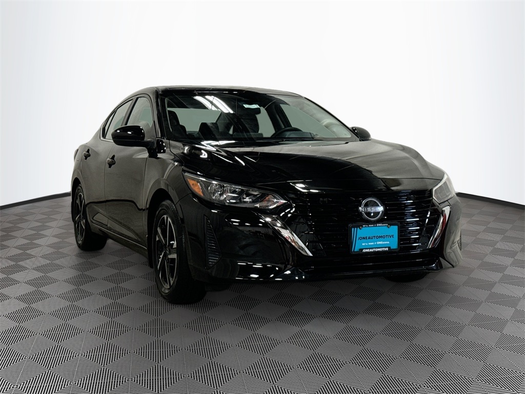 2025 Nissan Sentra SV photo 3
