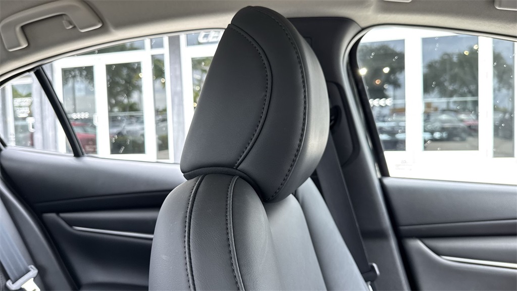 2022 Mazda Mazda3 Select photo 16