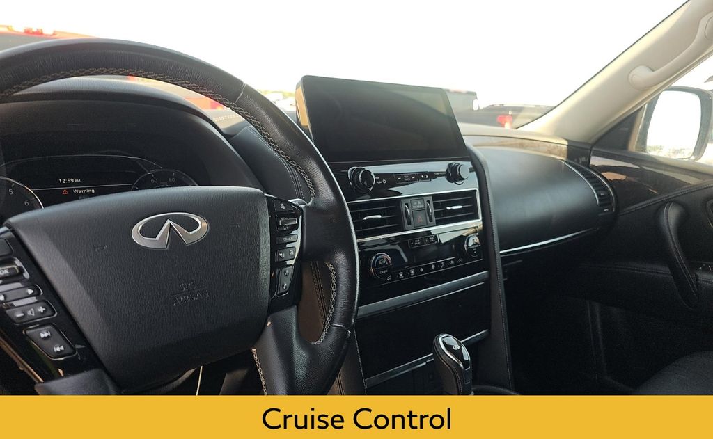 2022 Infiniti QX80 Luxe photo 10