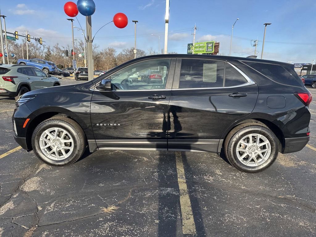 2024 Chevrolet Equinox LT photo 4