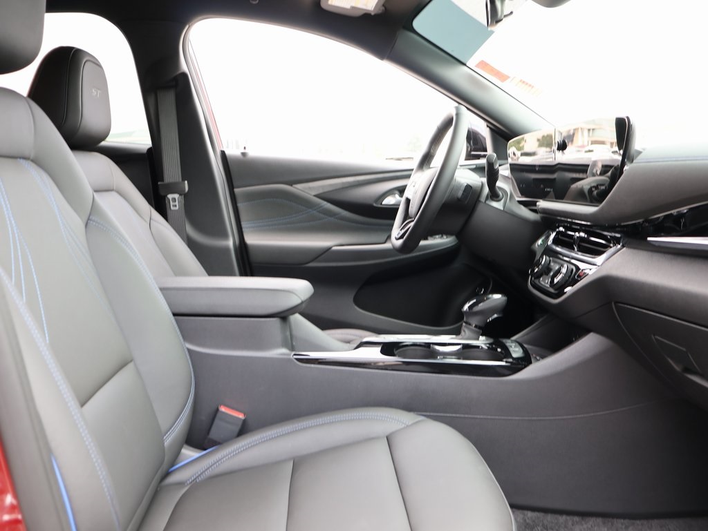 2025 Buick Envista ST photo 9