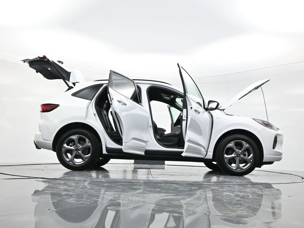 2023 Ford Escape ST-Line photo 50