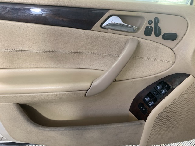 2004 Chevrolet Silverado 2500HD LT photo 18