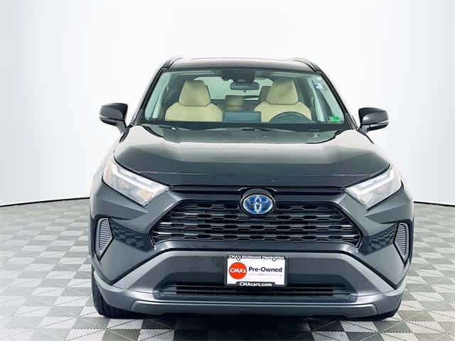 2022 Toyota RAV4 Hybrid XLE photo 2