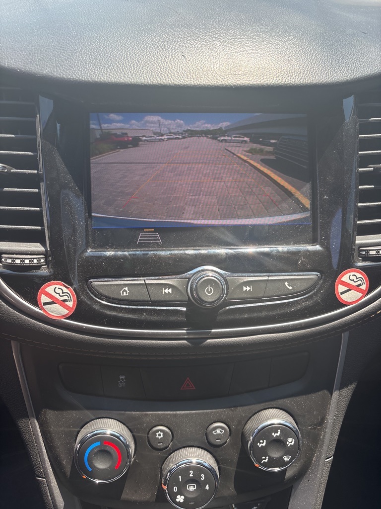 2022 Chevrolet Trax LT photo 21