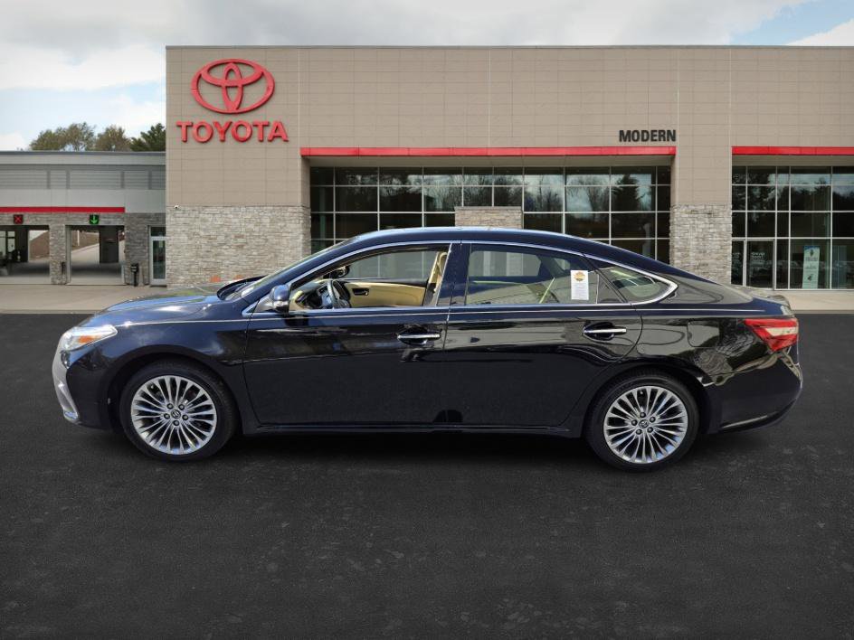 2018 Toyota Avalon Limited photo 8
