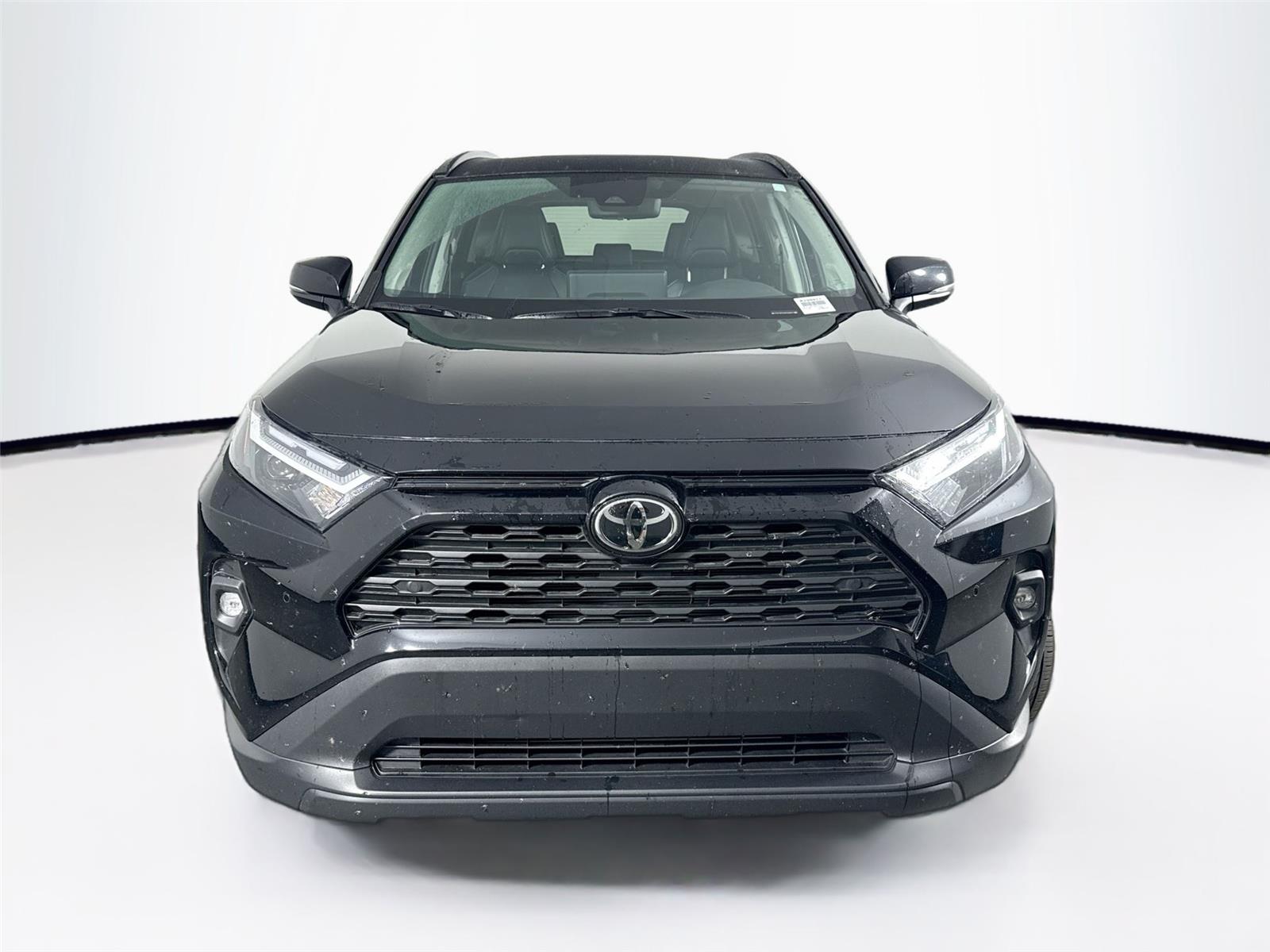 2024 Toyota RAV4 XLE Premium photo 3