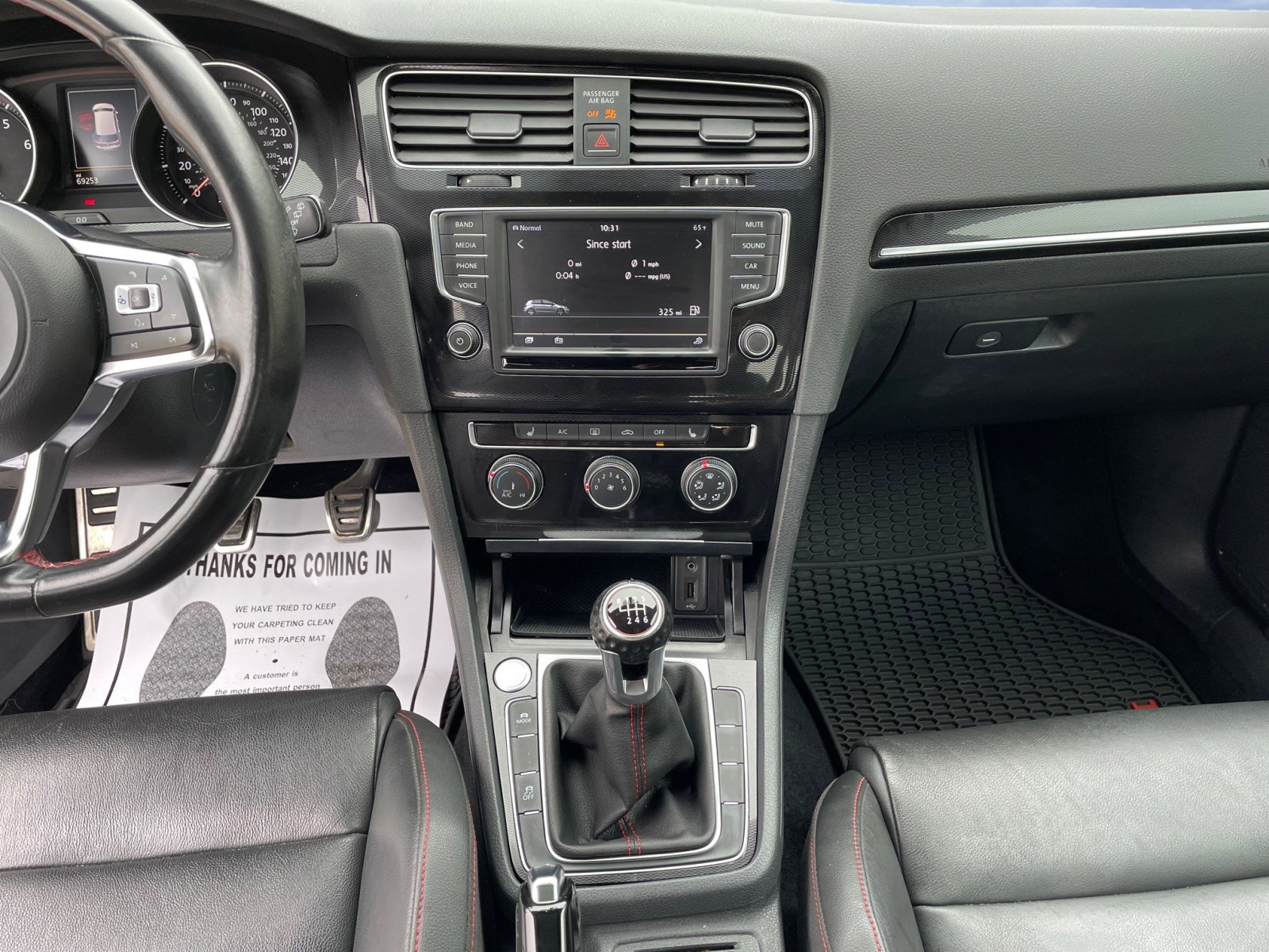 2016 Volkswagen Golf GTI SE photo 10