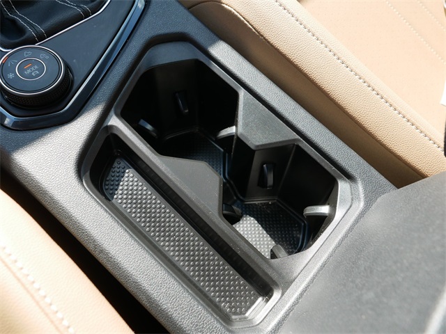 2023 Volkswagen Tiguan SE R-Line Black photo 36