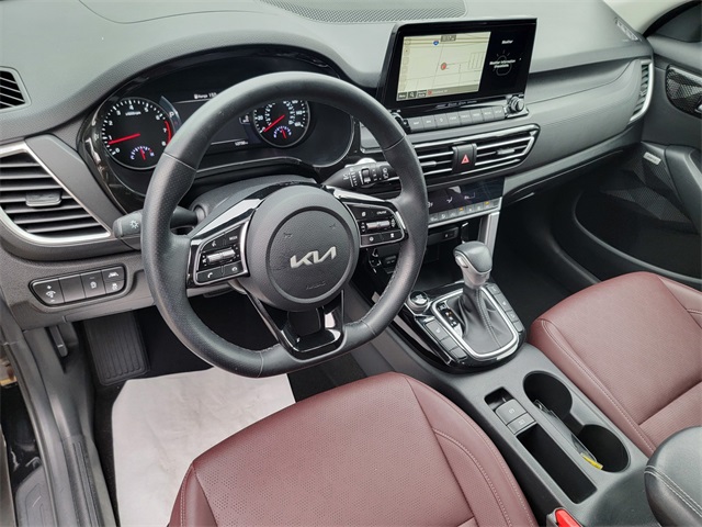 2023 Kia Seltos SX photo 12