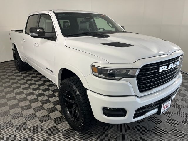 2025 Ram 1500 Laramie photo 3