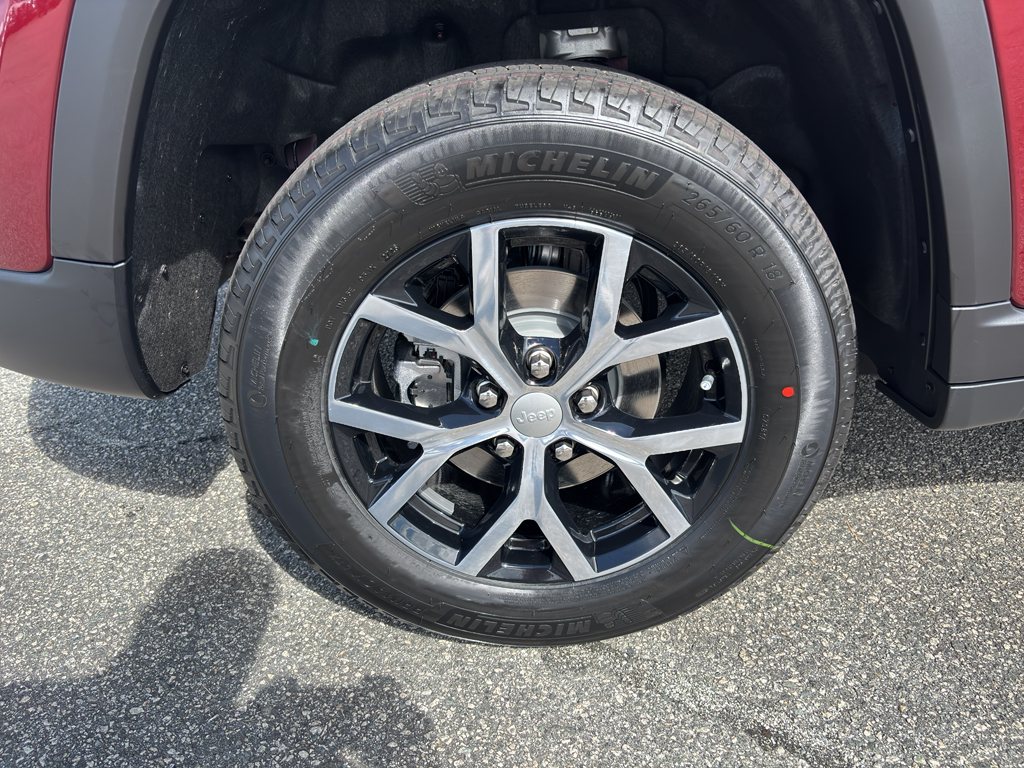 2025 Jeep Grand Cherokee Limited photo 18