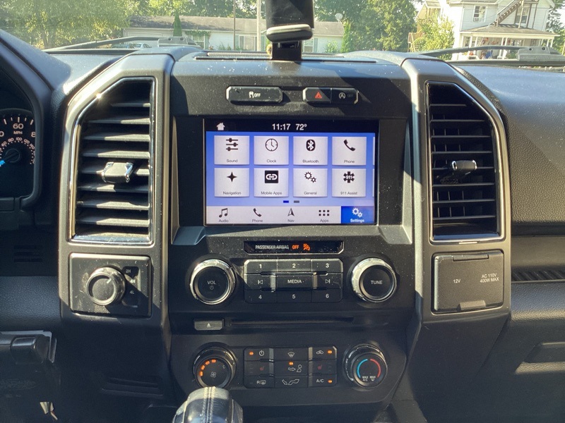 2018 Ford F-150 XLT photo 11