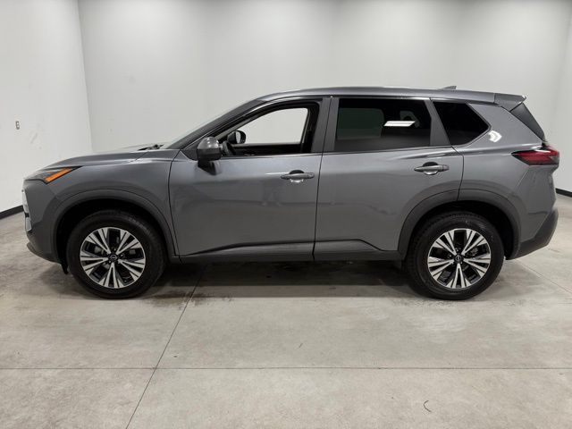 2023 Nissan Rogue SV photo 4